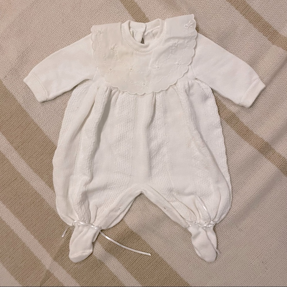 White cotton onesie with collar 🤍✨🐥